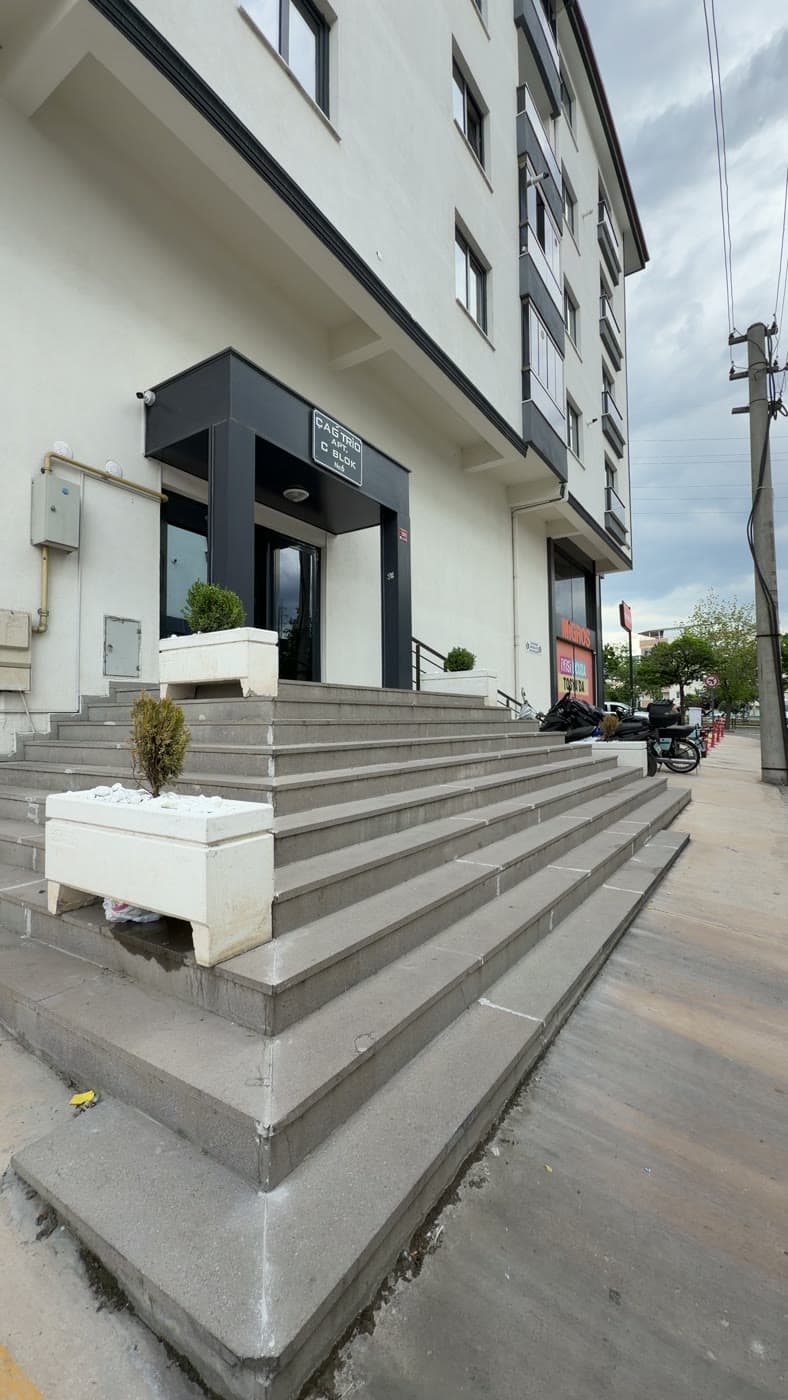 Ercanlar tarafından inşa edilen bina 7